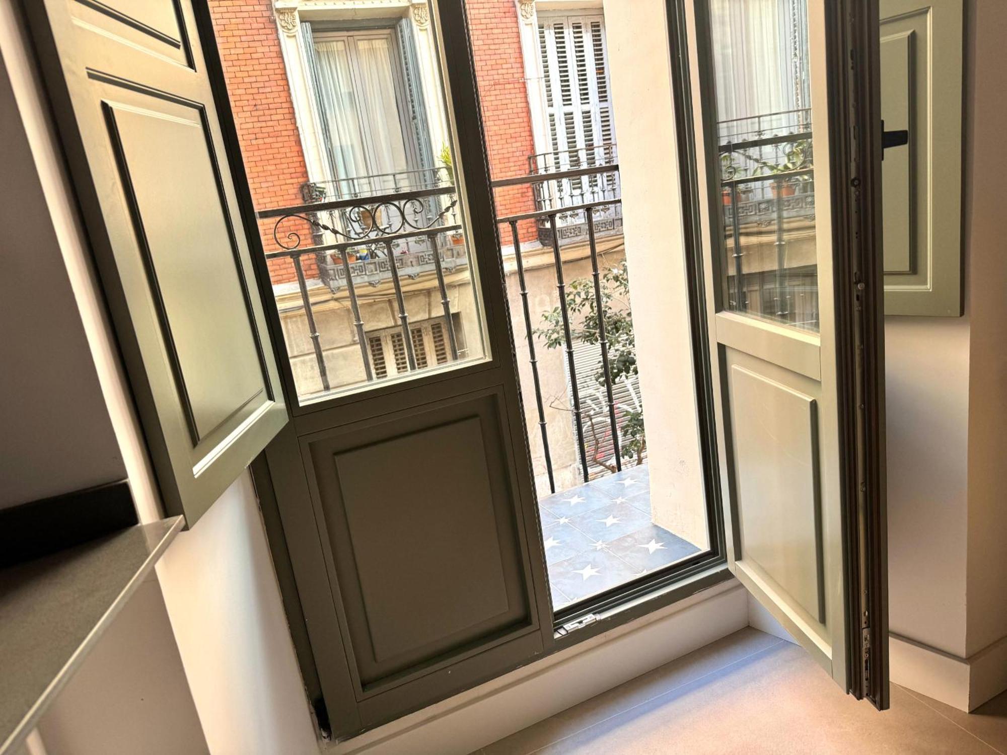 Cavabajasuites Madrid Bagian luar foto