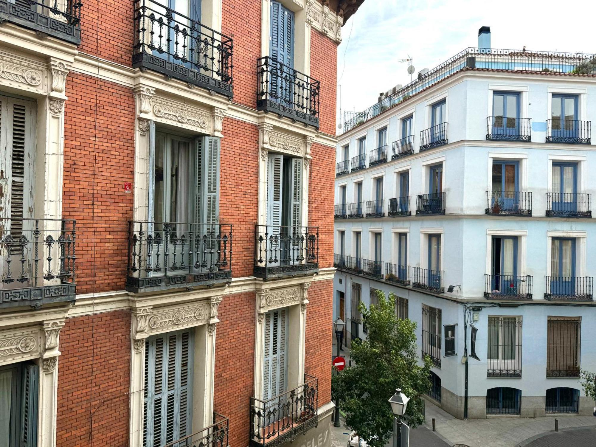 Cavabajasuites Madrid Bagian luar foto