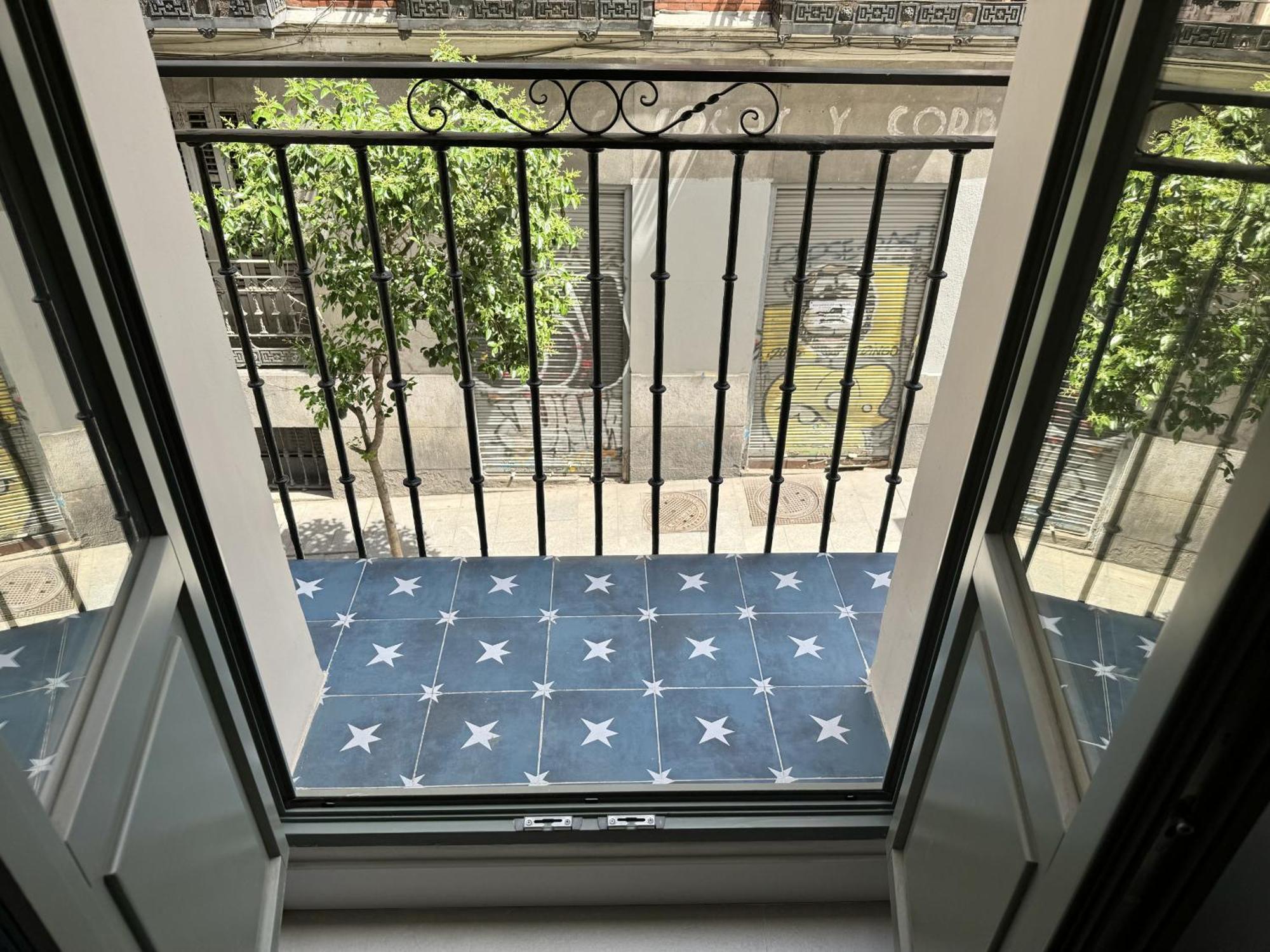 Cavabajasuites Madrid Bagian luar foto