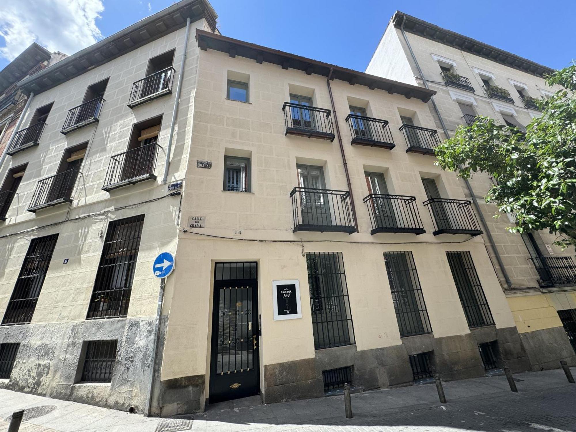 Cavabajasuites Madrid Bagian luar foto