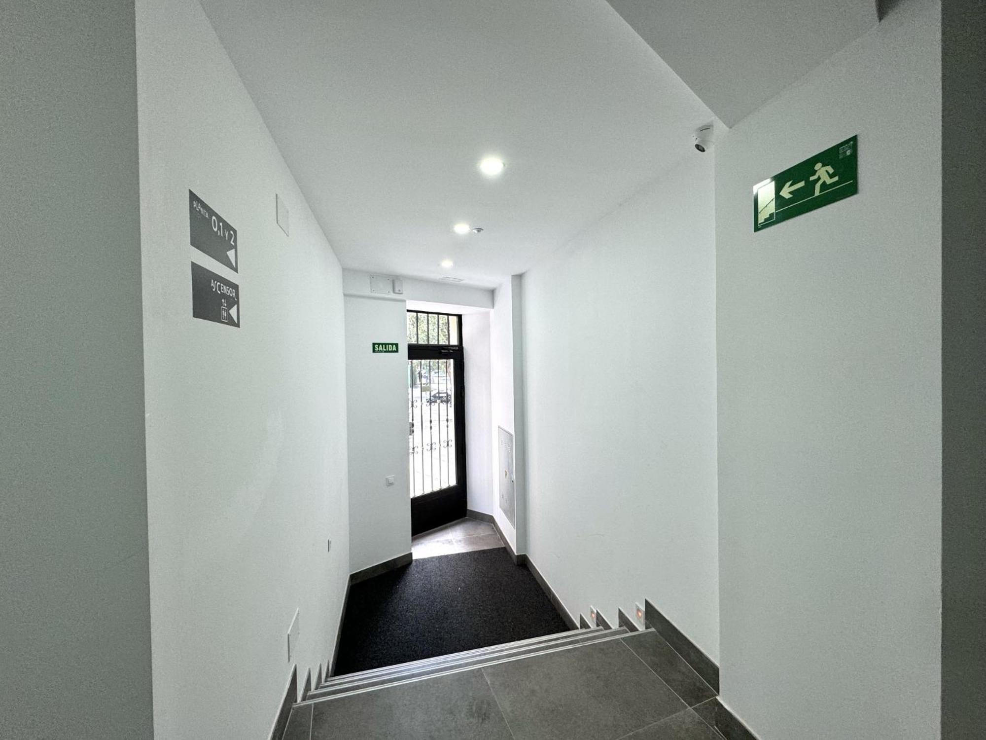 Cavabajasuites Madrid Bagian luar foto